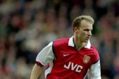 哈维回归巴塞罗那：中场复苏在望，弗里克期待新组合